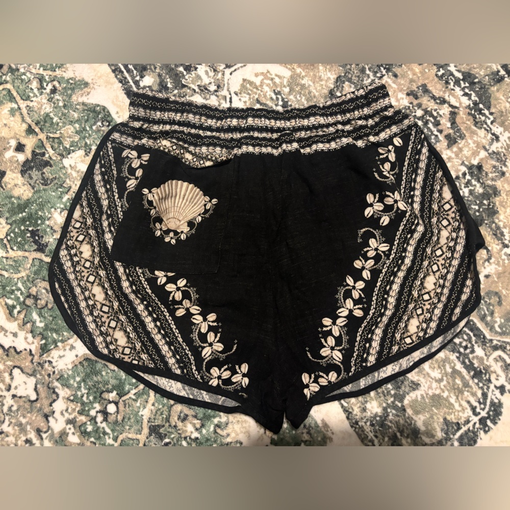 FARM Rio Shorts size P - Picture 5 of 6